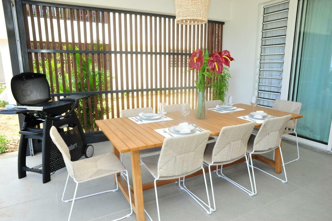 Obiches Luxury Beachfront Apartment Trou-Aux-Biches Exterior foto